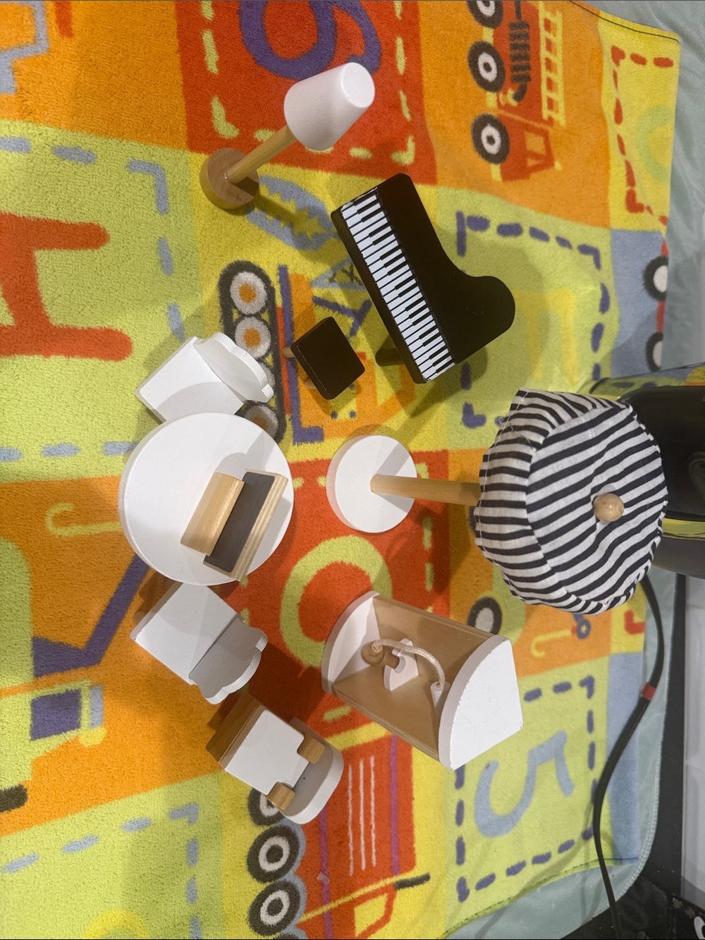 Miniature  toy house furnitures Black & White Toys